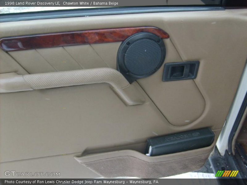 Chawton White / Bahama Beige 1998 Land Rover Discovery LE