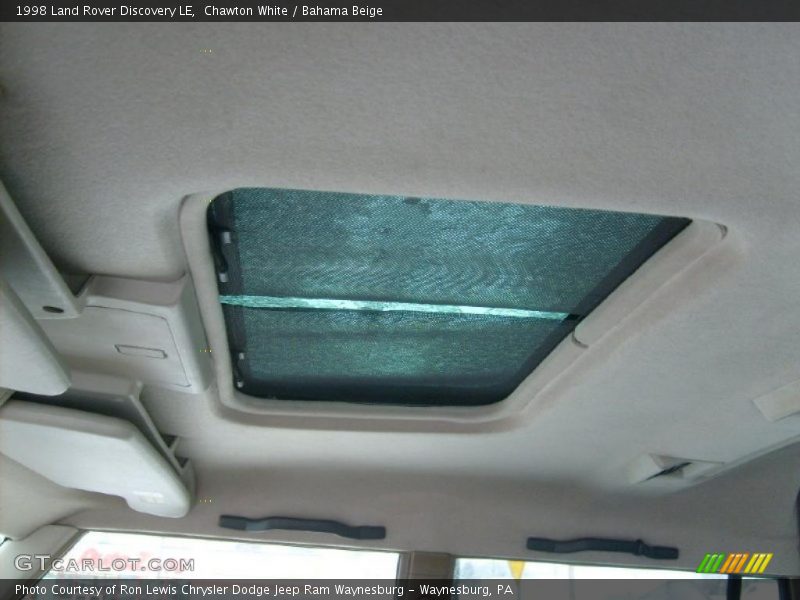Chawton White / Bahama Beige 1998 Land Rover Discovery LE
