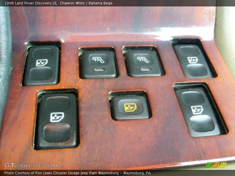 Chawton White / Bahama Beige 1998 Land Rover Discovery LE