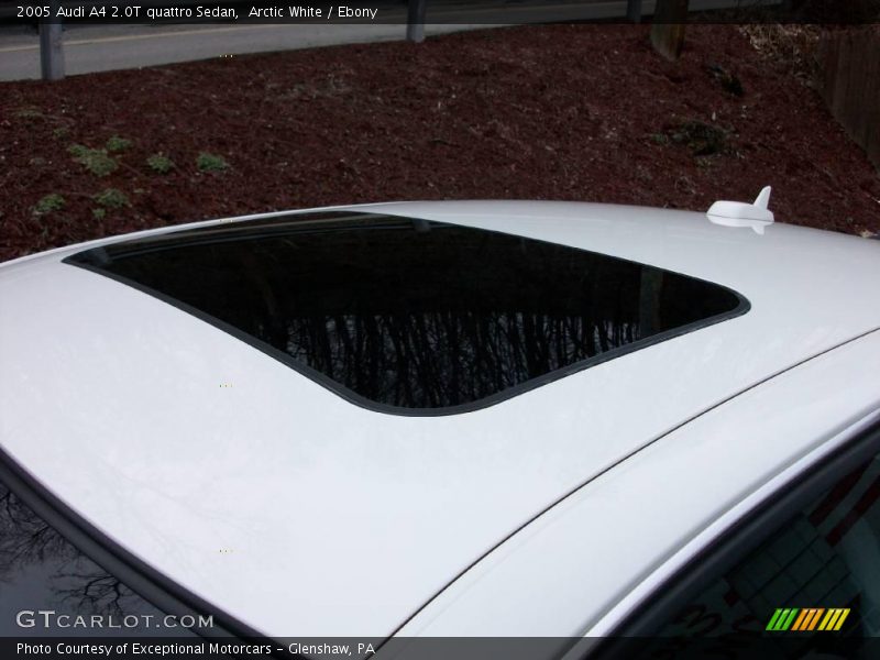 Arctic White / Ebony 2005 Audi A4 2.0T quattro Sedan