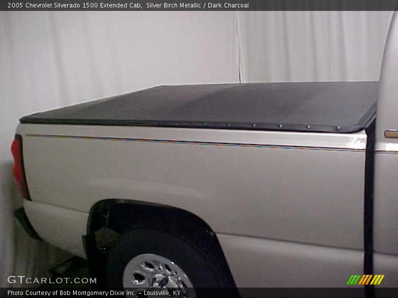 Silver Birch Metallic / Dark Charcoal 2005 Chevrolet Silverado 1500 Extended Cab