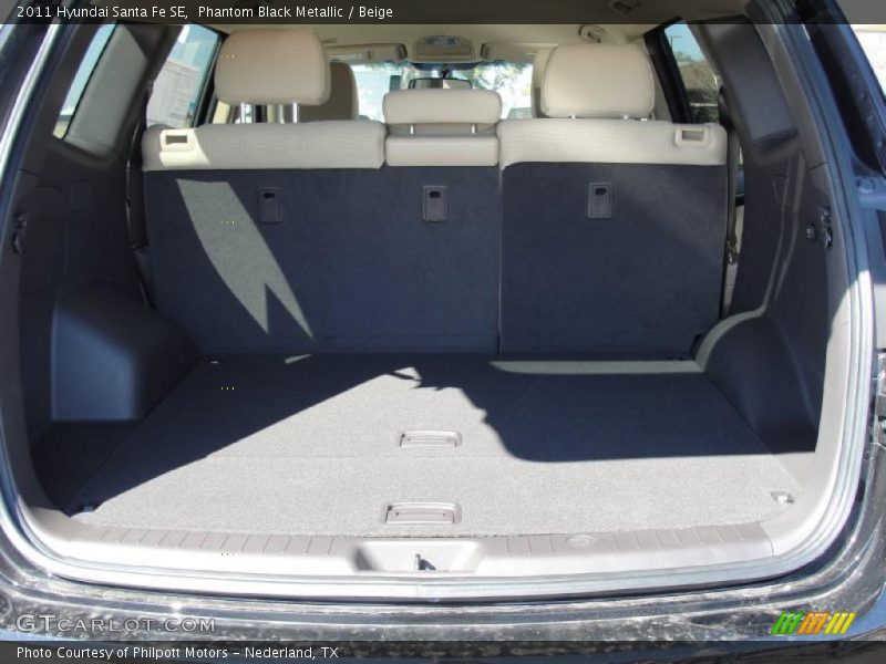 Phantom Black Metallic / Beige 2011 Hyundai Santa Fe SE
