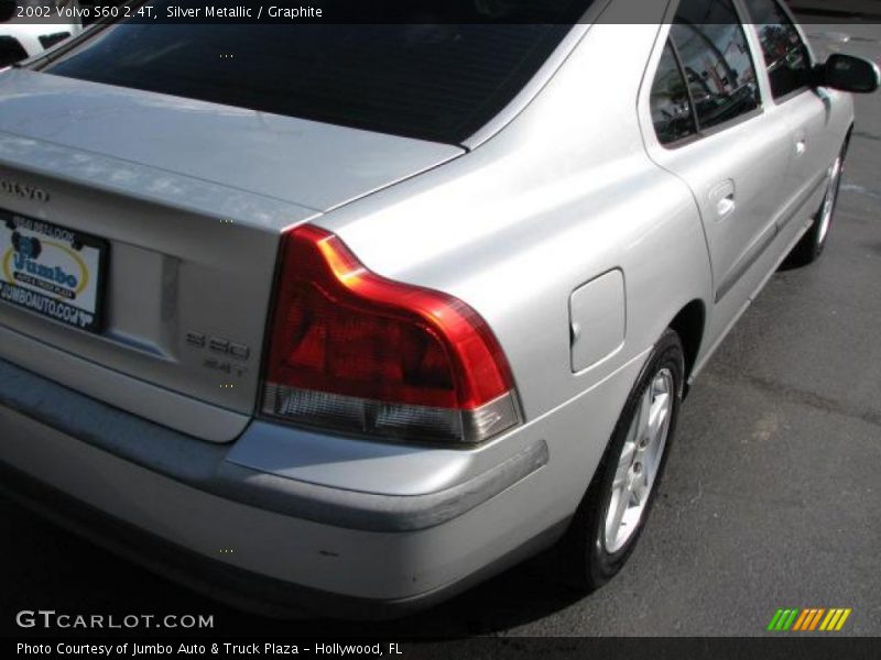 Silver Metallic / Graphite 2002 Volvo S60 2.4T