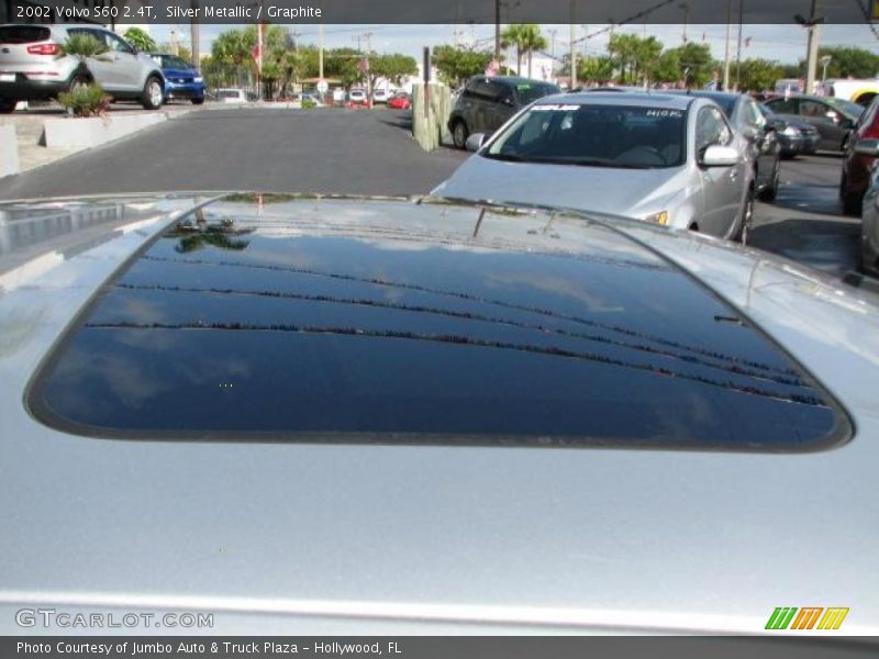 Silver Metallic / Graphite 2002 Volvo S60 2.4T