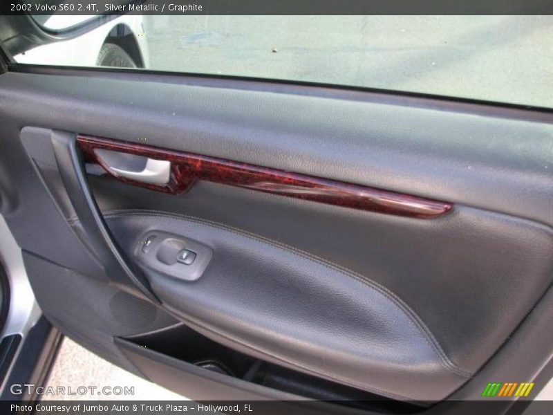 Silver Metallic / Graphite 2002 Volvo S60 2.4T