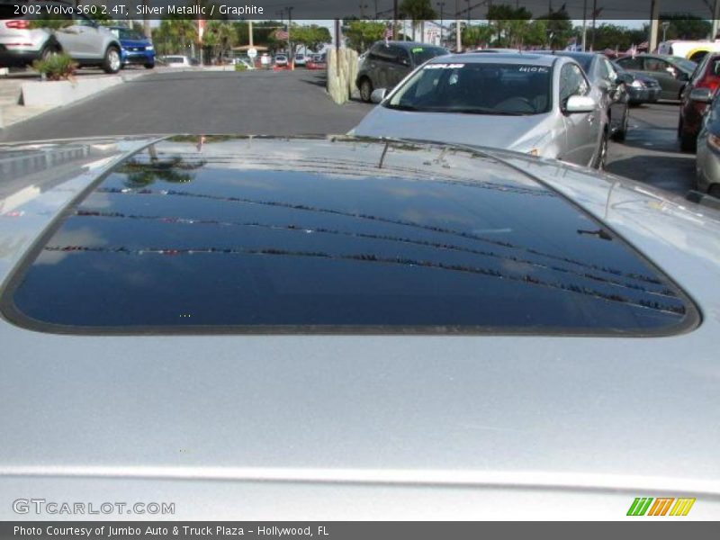 Silver Metallic / Graphite 2002 Volvo S60 2.4T