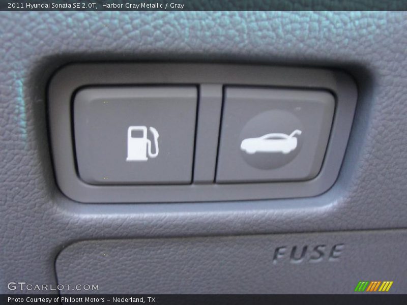 Controls of 2011 Sonata SE 2.0T