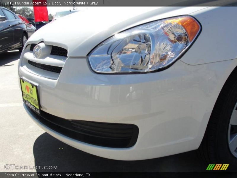 Nordic White / Gray 2011 Hyundai Accent GS 3 Door