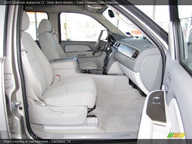 Silver Birch Metallic / Dark Titanium/Light Titanium 2007 Chevrolet Avalanche LT