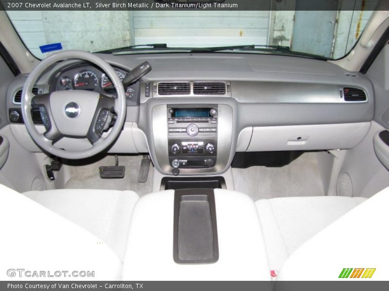 Silver Birch Metallic / Dark Titanium/Light Titanium 2007 Chevrolet Avalanche LT