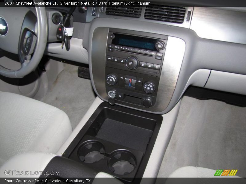 Silver Birch Metallic / Dark Titanium/Light Titanium 2007 Chevrolet Avalanche LT
