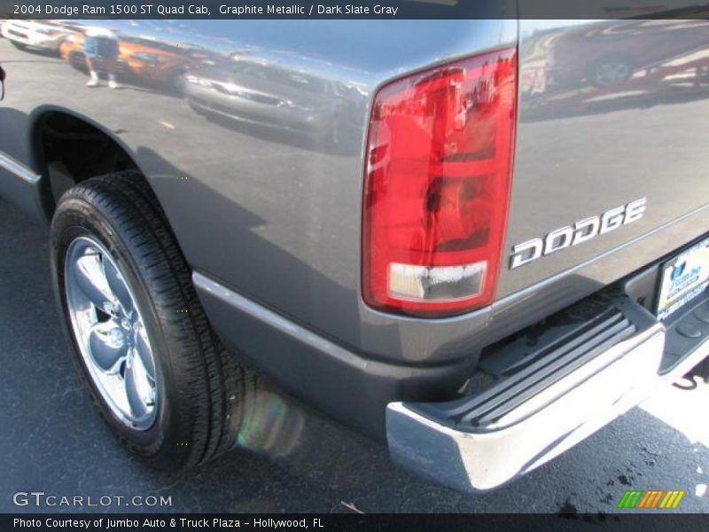 Graphite Metallic / Dark Slate Gray 2004 Dodge Ram 1500 ST Quad Cab