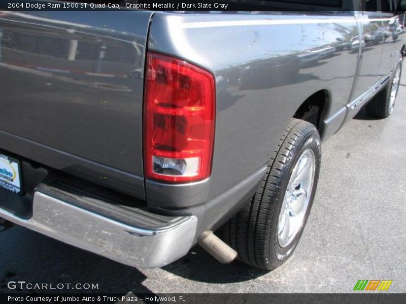 Graphite Metallic / Dark Slate Gray 2004 Dodge Ram 1500 ST Quad Cab