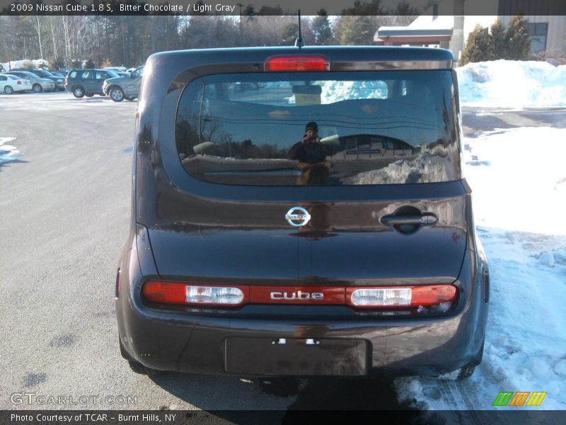 Bitter Chocolate / Light Gray 2009 Nissan Cube 1.8 S