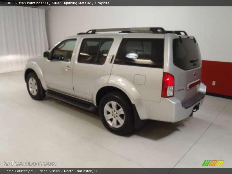 Silver Lightning Metallic / Graphite 2005 Nissan Pathfinder LE