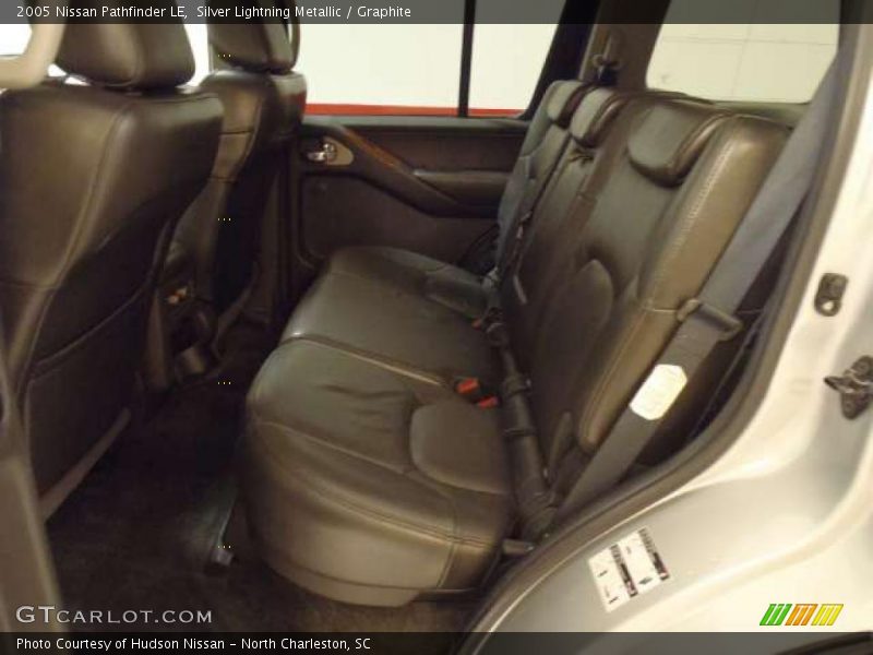 Silver Lightning Metallic / Graphite 2005 Nissan Pathfinder LE