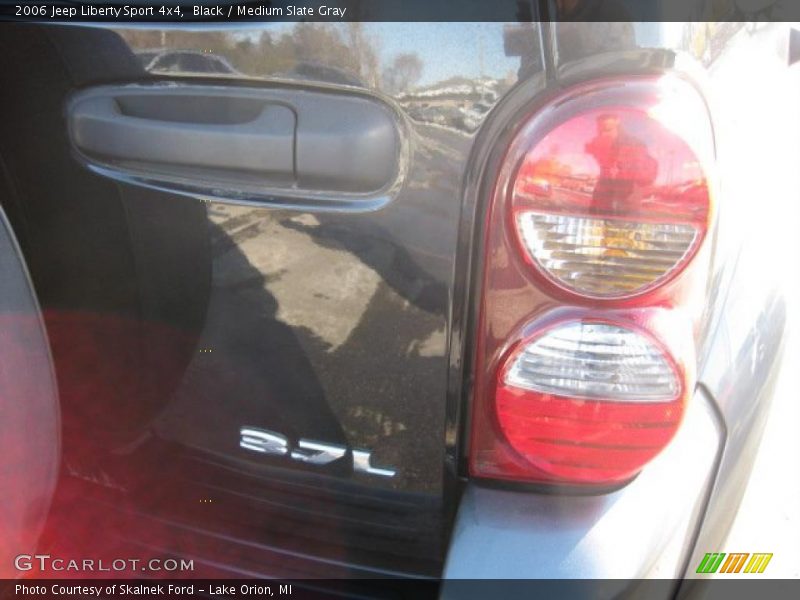 Black / Medium Slate Gray 2006 Jeep Liberty Sport 4x4