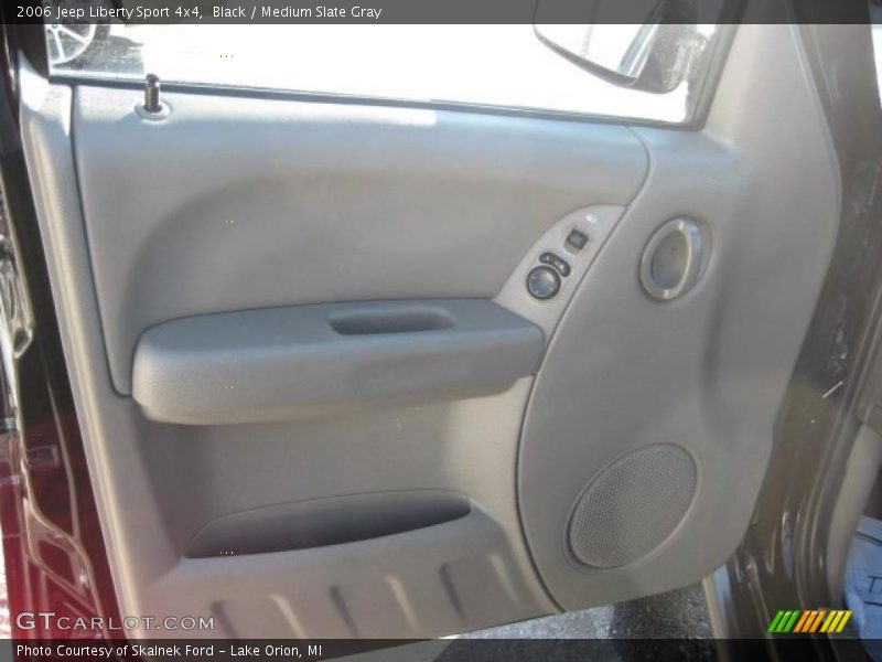 Black / Medium Slate Gray 2006 Jeep Liberty Sport 4x4