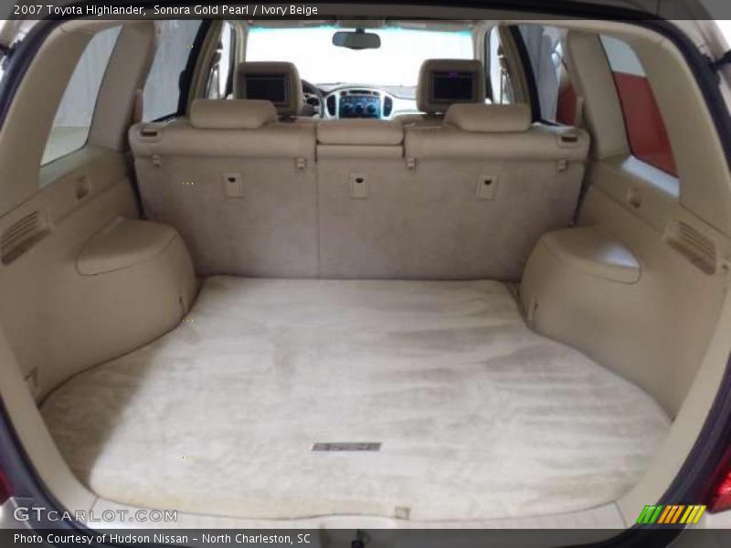 Sonora Gold Pearl / Ivory Beige 2007 Toyota Highlander