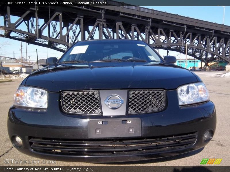 Blackout / Charcoal 2006 Nissan Sentra 1.8 S Special Edition