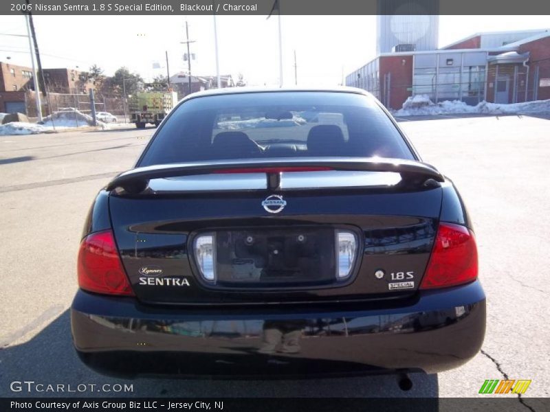 Blackout / Charcoal 2006 Nissan Sentra 1.8 S Special Edition