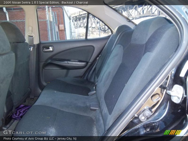 Blackout / Charcoal 2006 Nissan Sentra 1.8 S Special Edition