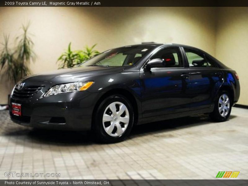 Magnetic Gray Metallic / Ash 2009 Toyota Camry LE