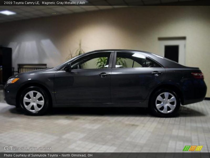 Magnetic Gray Metallic / Ash 2009 Toyota Camry LE