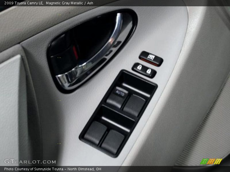Magnetic Gray Metallic / Ash 2009 Toyota Camry LE