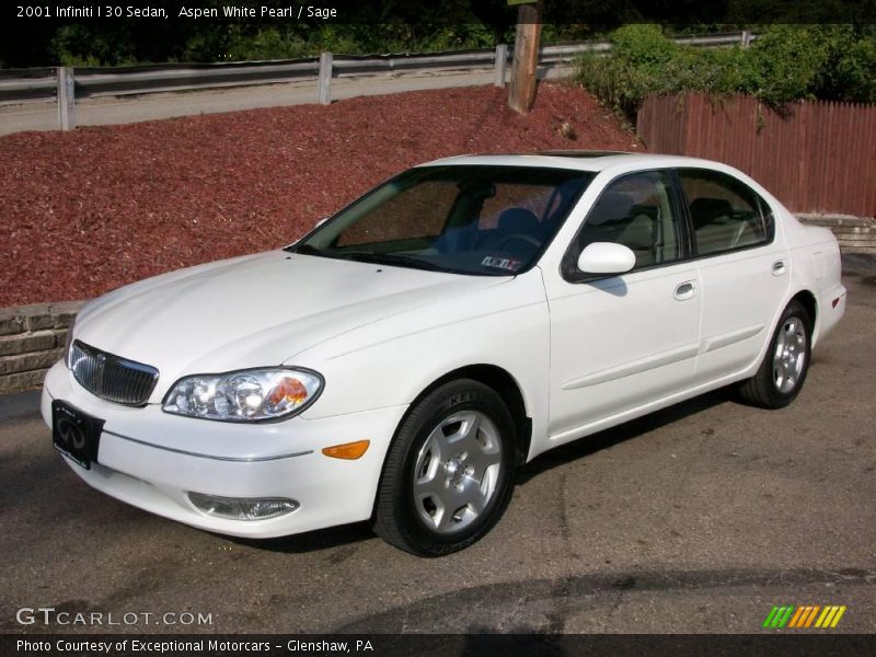 Aspen White Pearl / Sage 2001 Infiniti I 30 Sedan
