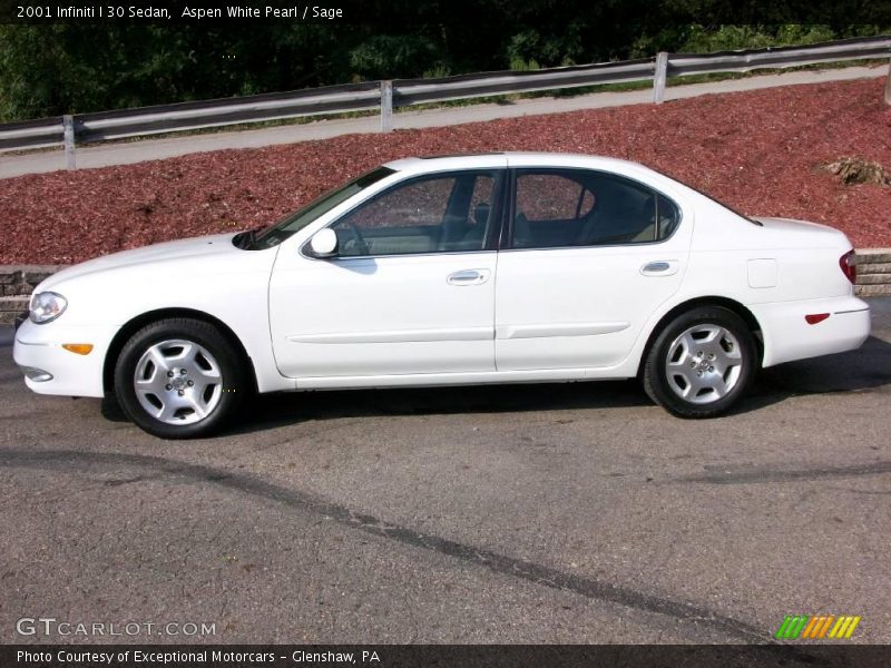 Aspen White Pearl / Sage 2001 Infiniti I 30 Sedan