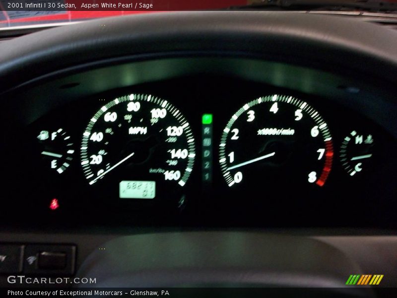 Aspen White Pearl / Sage 2001 Infiniti I 30 Sedan
