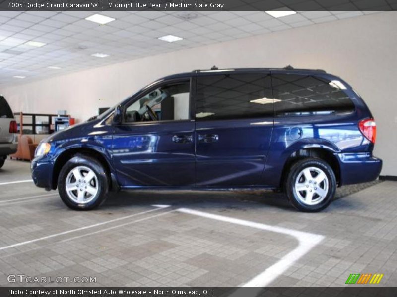 Midnight Blue Pearl / Medium Slate Gray 2005 Dodge Grand Caravan SXT