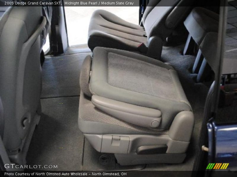 Midnight Blue Pearl / Medium Slate Gray 2005 Dodge Grand Caravan SXT