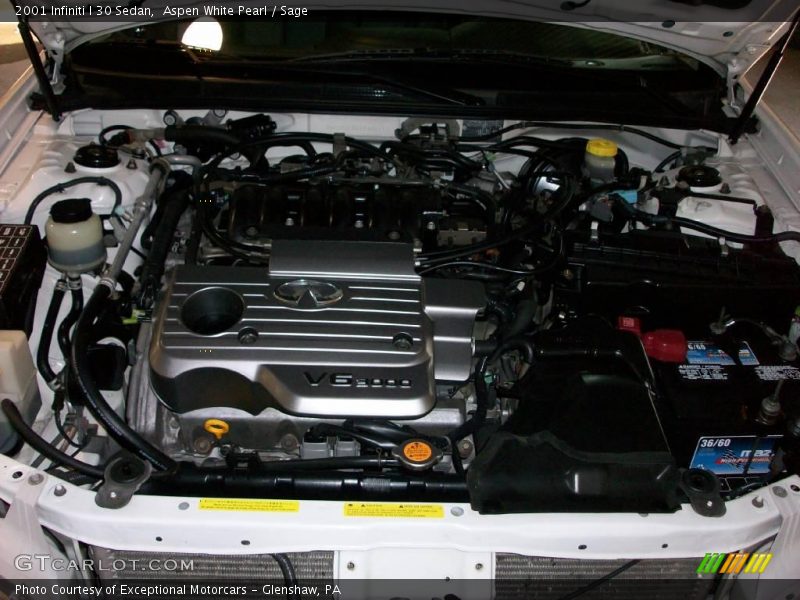 Aspen White Pearl / Sage 2001 Infiniti I 30 Sedan