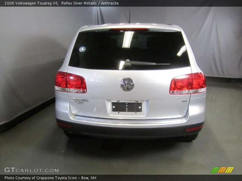 Reflex Silver Metallic / Anthracite 2006 Volkswagen Touareg V6