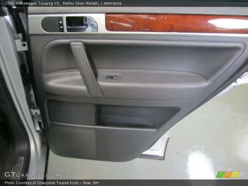 Reflex Silver Metallic / Anthracite 2006 Volkswagen Touareg V6