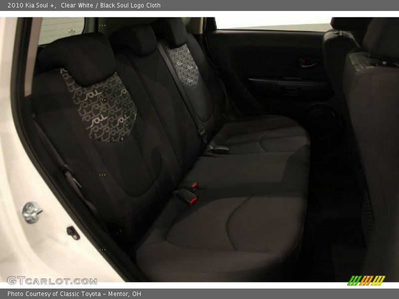 Clear White / Black Soul Logo Cloth 2010 Kia Soul +