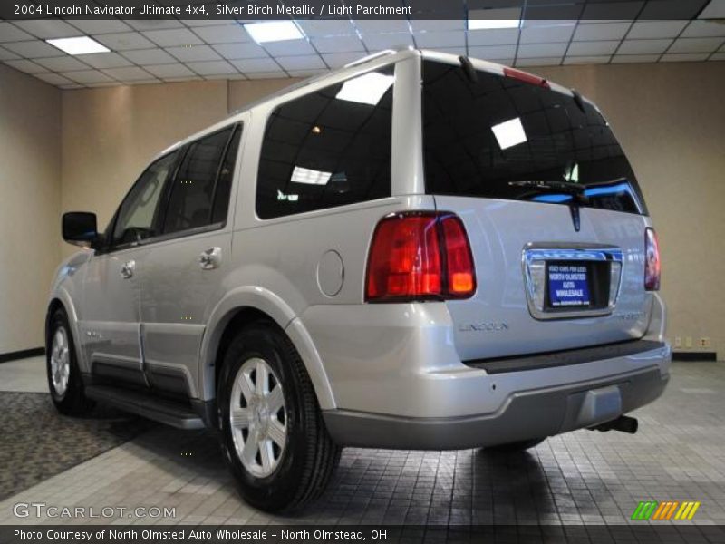 Silver Birch Metallic / Light Parchment 2004 Lincoln Navigator Ultimate 4x4