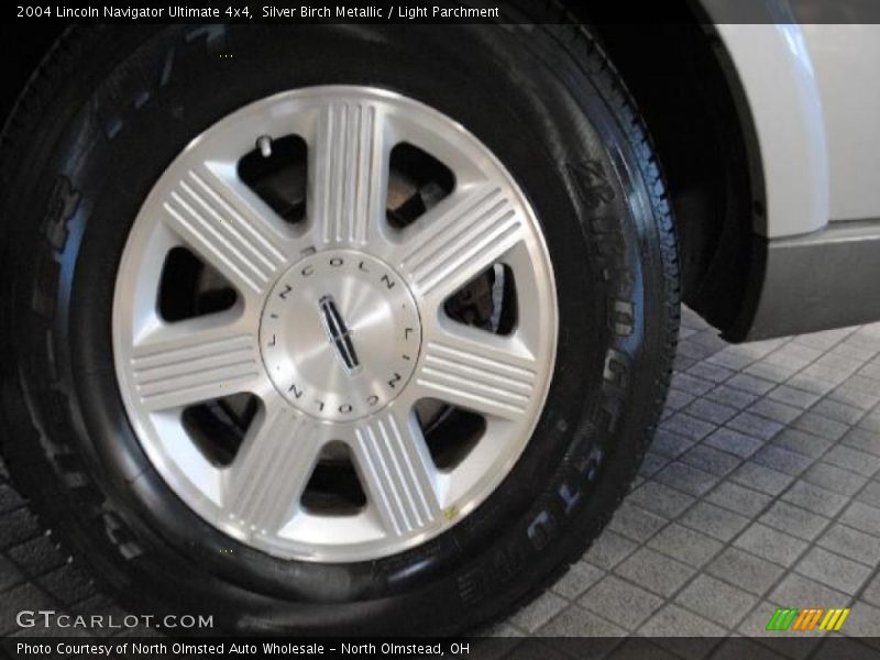 Silver Birch Metallic / Light Parchment 2004 Lincoln Navigator Ultimate 4x4