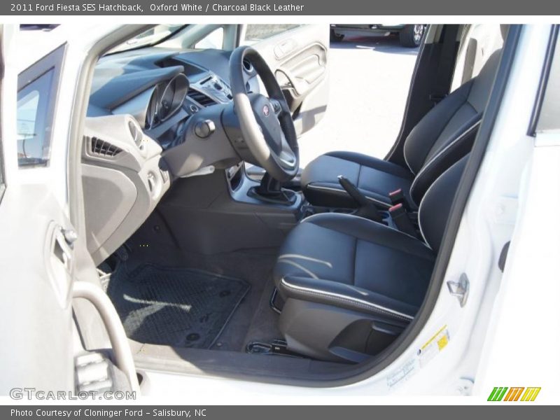 Oxford White / Charcoal Black Leather 2011 Ford Fiesta SES Hatchback