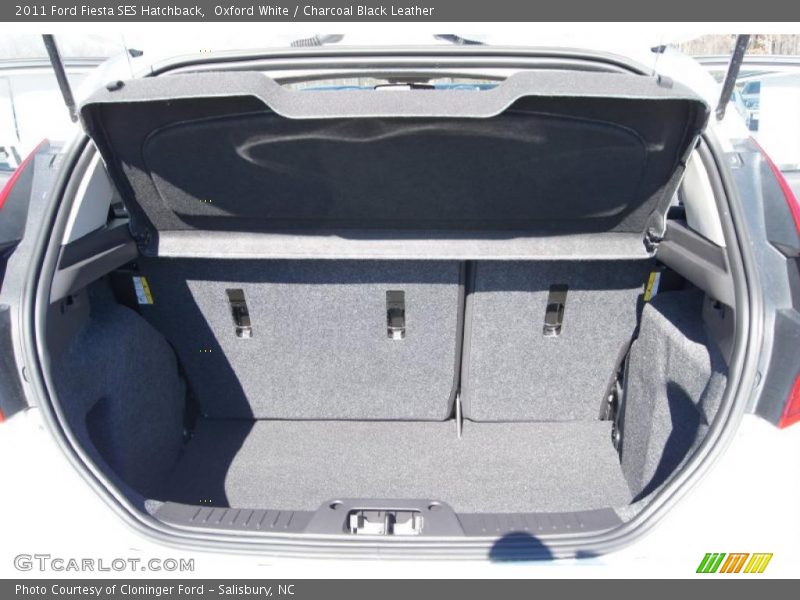 Oxford White / Charcoal Black Leather 2011 Ford Fiesta SES Hatchback