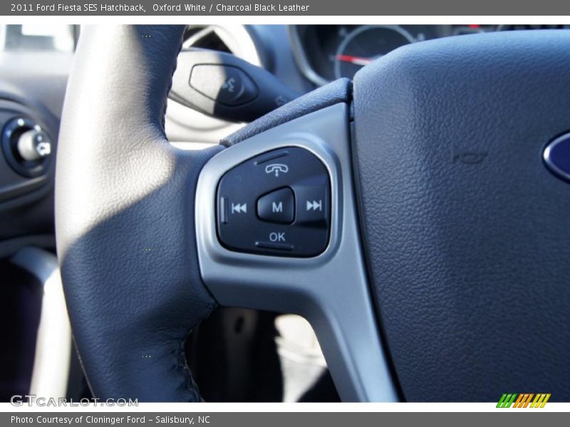 Controls of 2011 Fiesta SES Hatchback