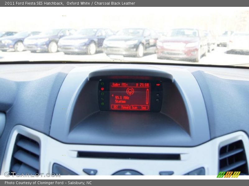 Oxford White / Charcoal Black Leather 2011 Ford Fiesta SES Hatchback