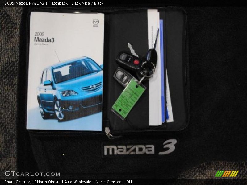 Black Mica / Black 2005 Mazda MAZDA3 s Hatchback