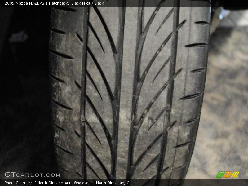 Black Mica / Black 2005 Mazda MAZDA3 s Hatchback
