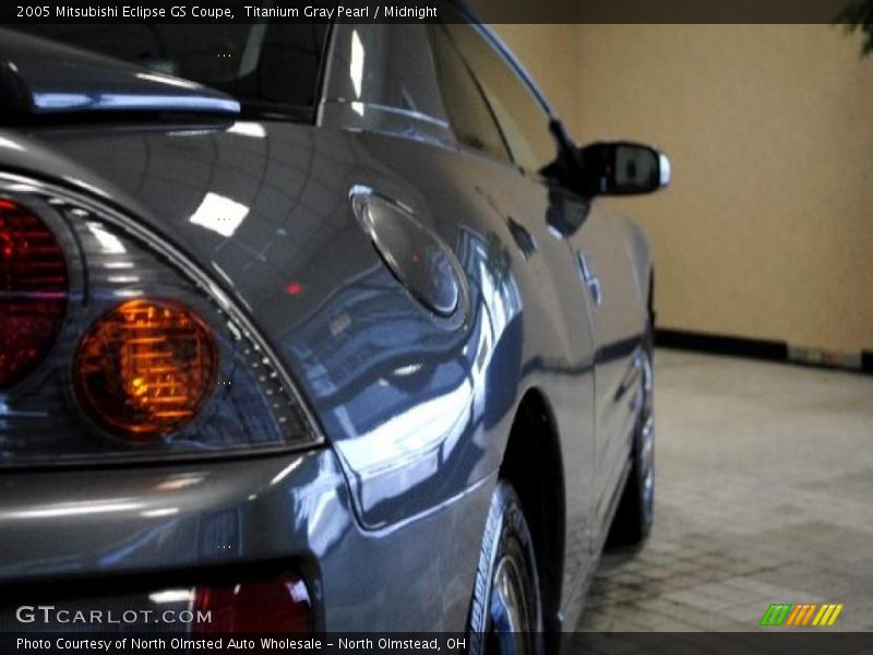 Titanium Gray Pearl / Midnight 2005 Mitsubishi Eclipse GS Coupe