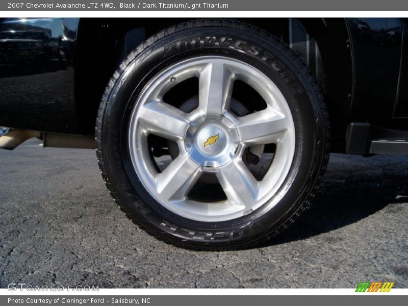 Black / Dark Titanium/Light Titanium 2007 Chevrolet Avalanche LTZ 4WD