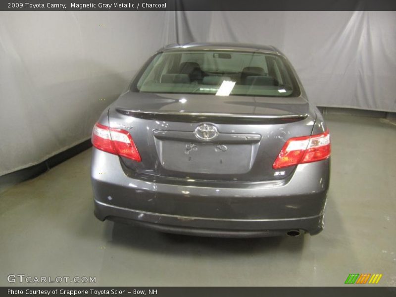 Magnetic Gray Metallic / Charcoal 2009 Toyota Camry