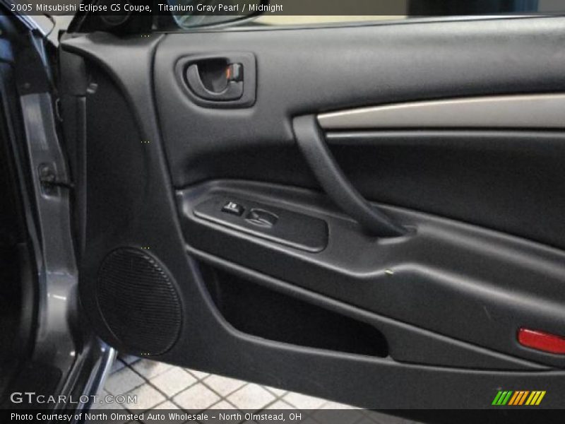 Titanium Gray Pearl / Midnight 2005 Mitsubishi Eclipse GS Coupe